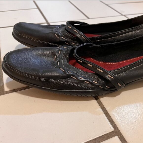 A2 by Aérosoles - Black Leather Women's Flats - Picture 2 of 3